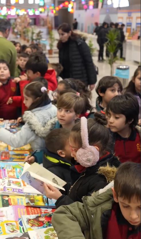 Şule Yüksel Şenler 1. Kitap ve Kültür Günleri - İstanbul