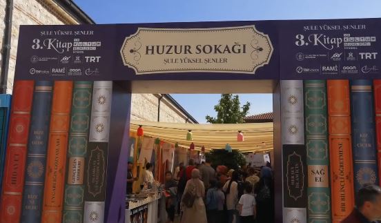 Şule Yüksel Şenler 3. Kitap ve Kültür Günleri - İstanbul