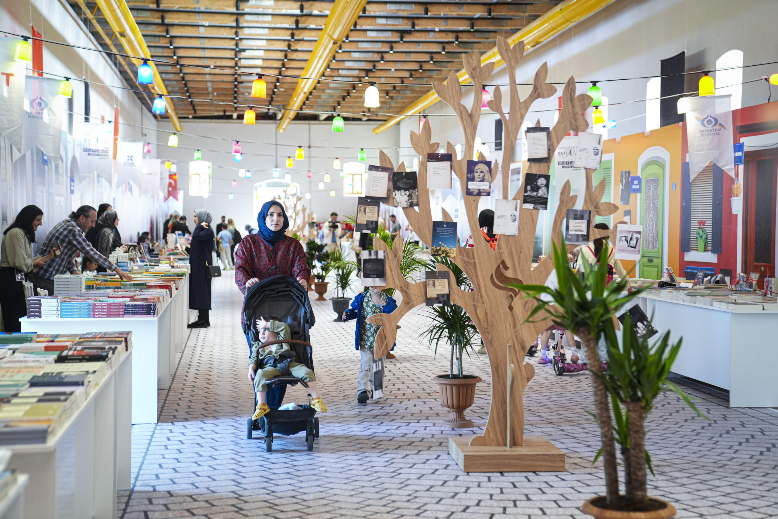 Şule Yüksel Şenler 3. Kitap ve Kültür Günleri - İstanbul