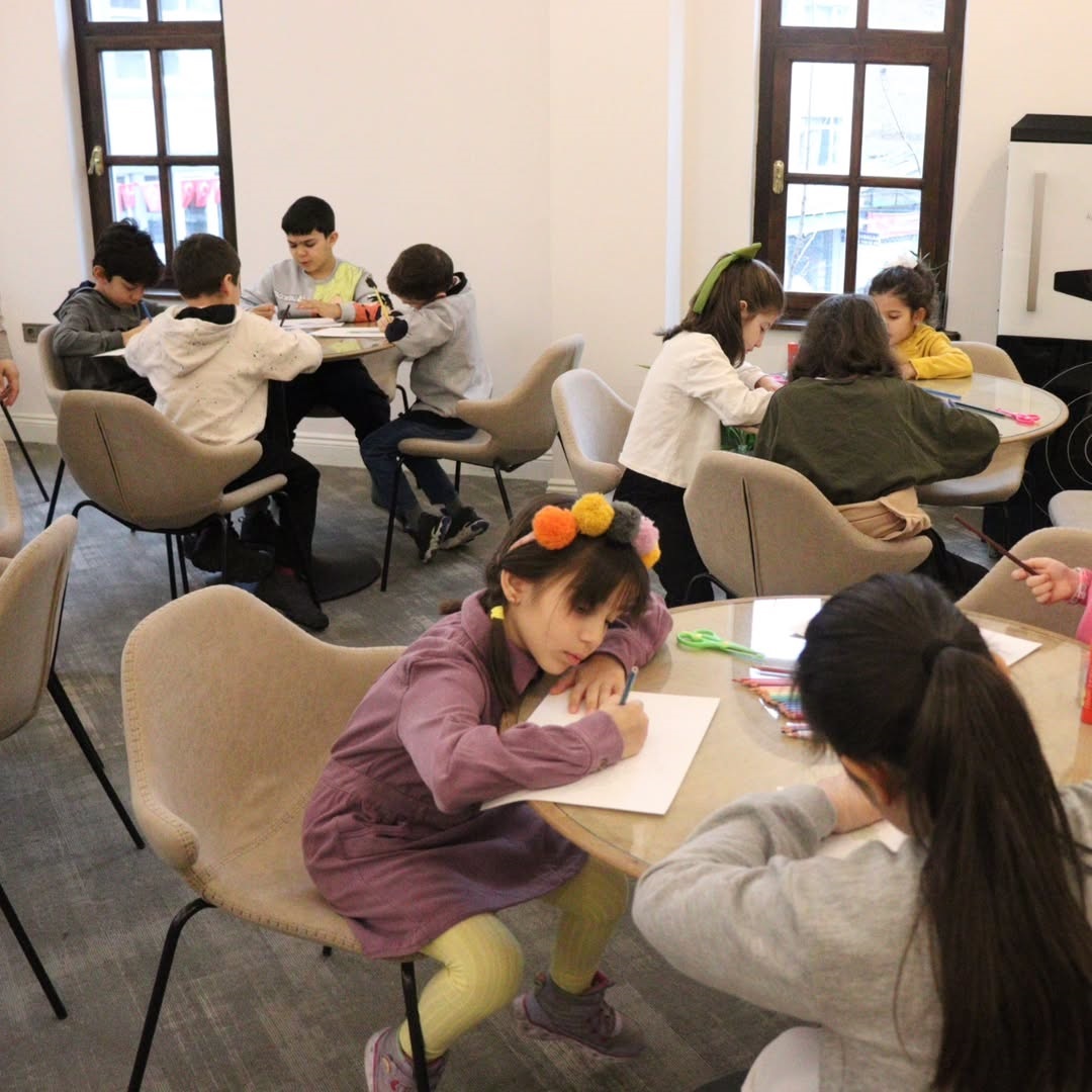 Şule Yüksel Şenler Vakfı Anne - Çocuk Okulu