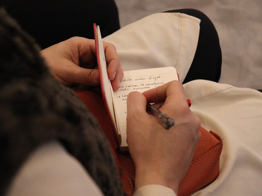 Şule Yüksel Şenler Vakfı Anne - Çocuk Okulu