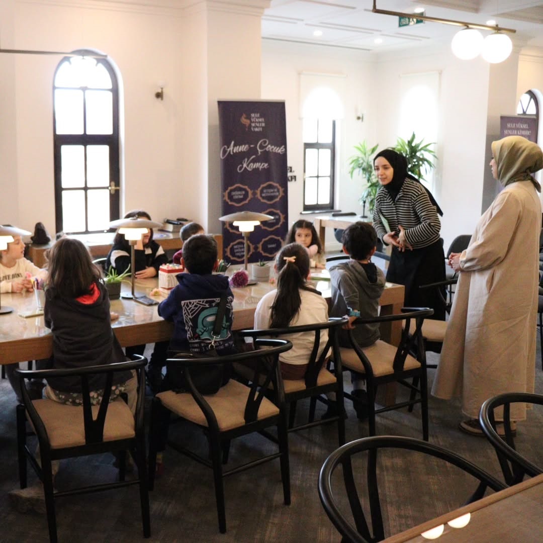 Şule Yüksel Şenler Vakfı Anne - Çocuk Okulu