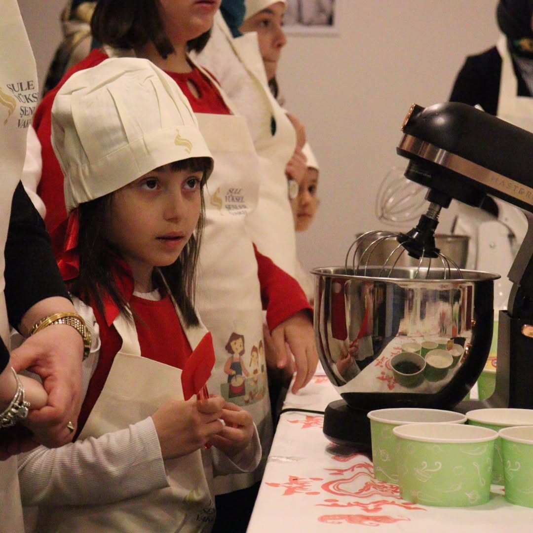 Şule Yüksel Şenler Vakfı Anne - Çocuk Okulu