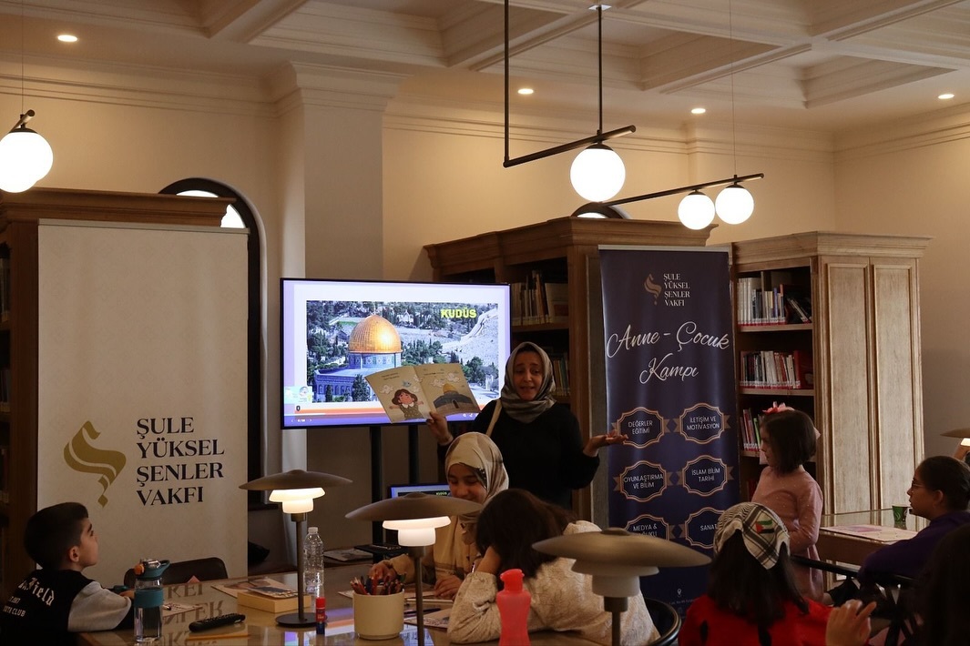 Şule Yüksel Şenler Vakfı Anne - Çocuk Okulu