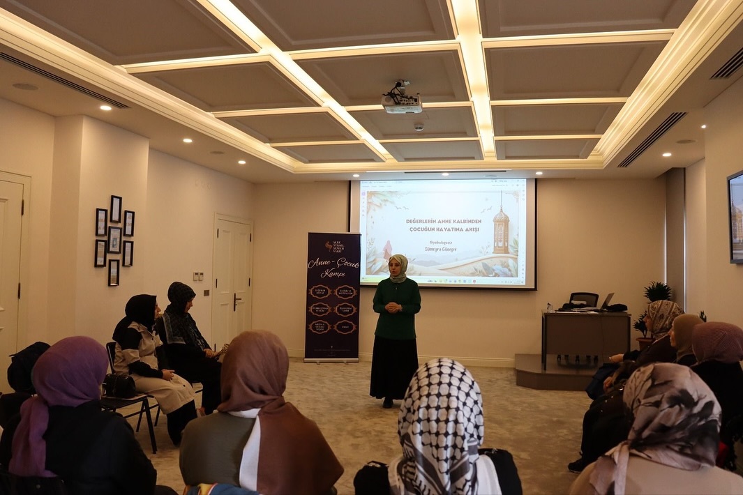 Şule Yüksel Şenler Vakfı Anne - Çocuk Okulu