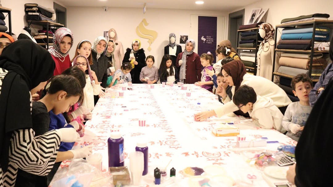 Şule Yüksel Şenler Vakfı Anne - Çocuk Okulu