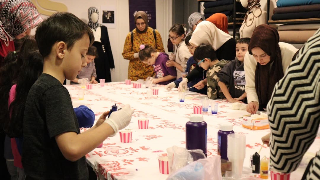 Şule Yüksel Şenler Vakfı Anne - Çocuk Okulu