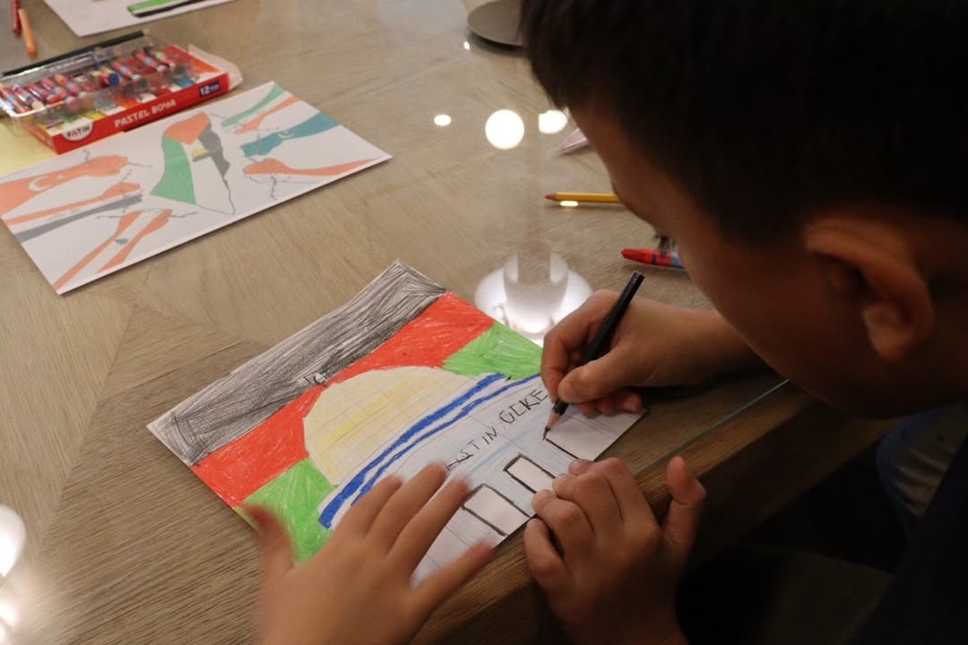 Zulmü Postala Boyama Atölyesi