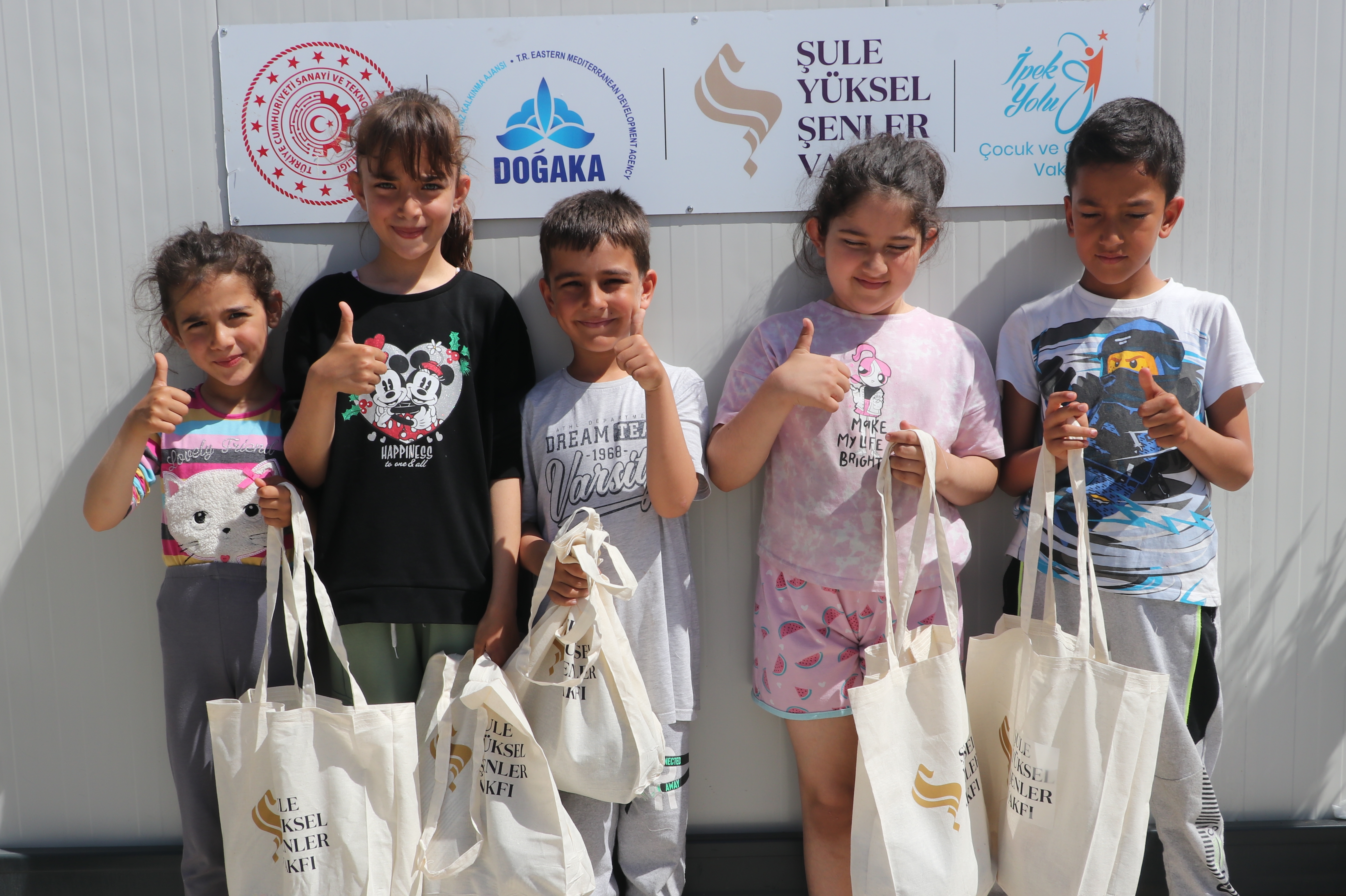 Deprem Bölgesi Çalışmaları