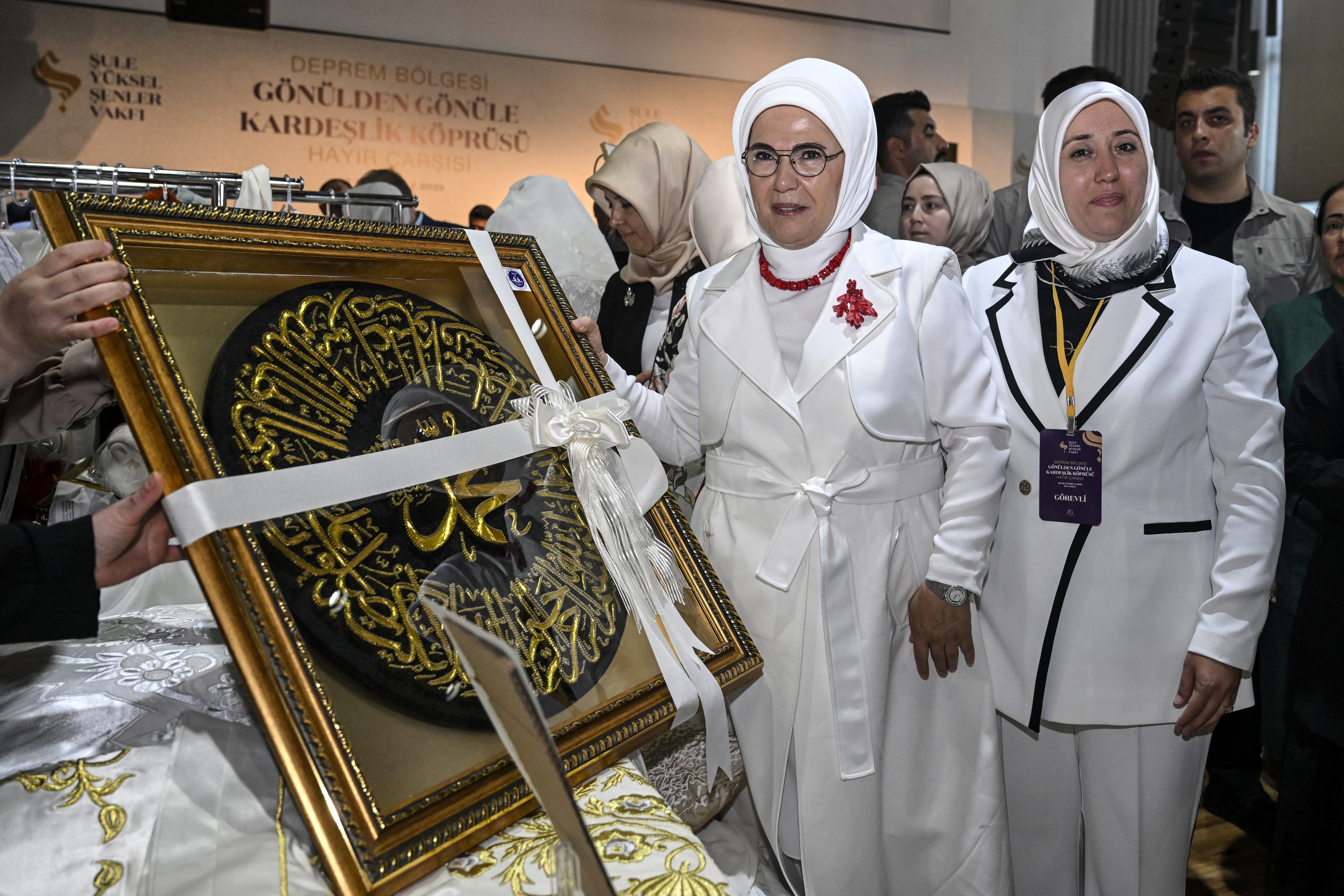 Deprem Bölgesi Gönülden Gönüle Kardeşlik Köprüsü - Hayır Çarşısı