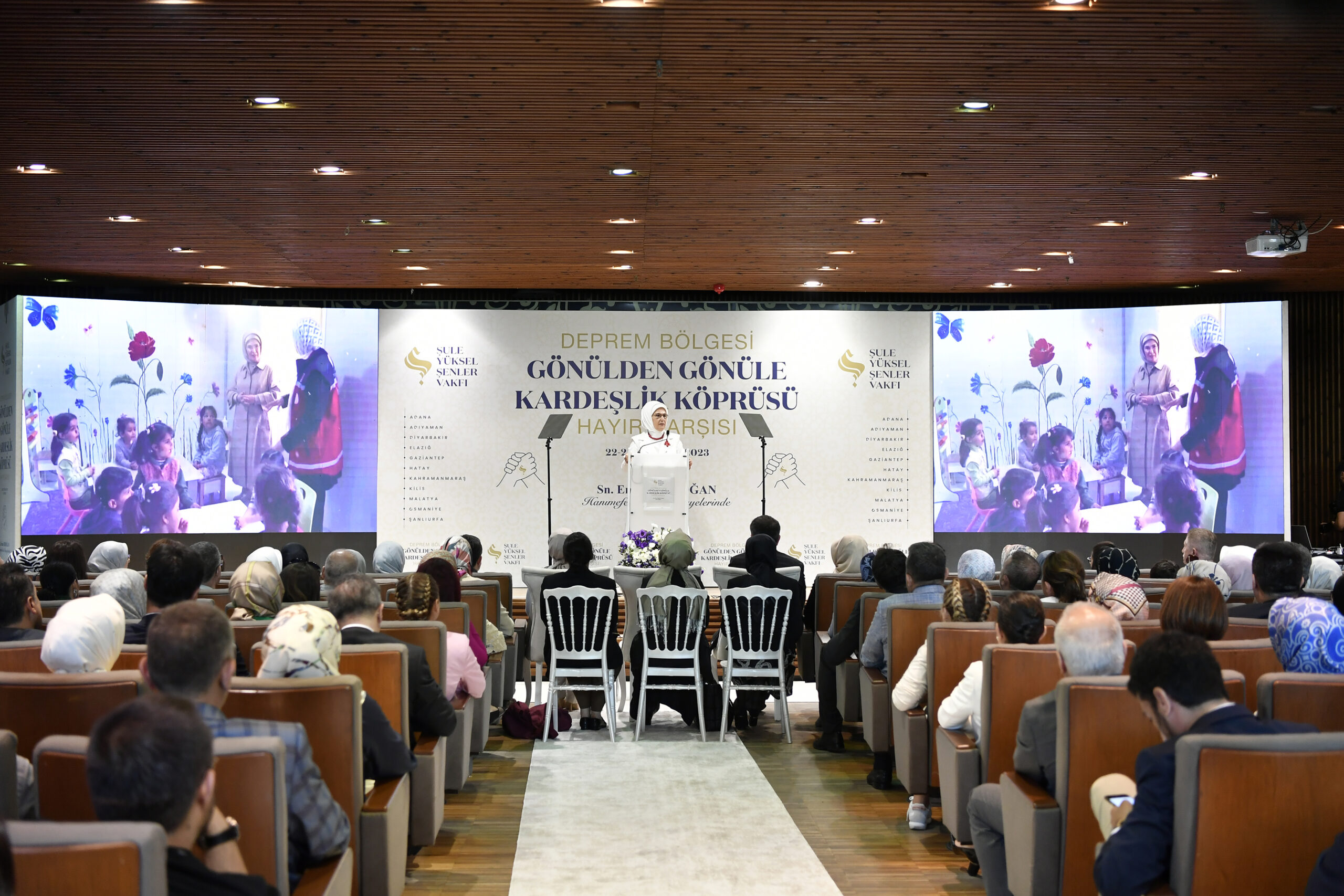 Deprem Bölgesi Gönülden Gönüle Kardeşlik Köprüsü - Hayır Çarşısı
