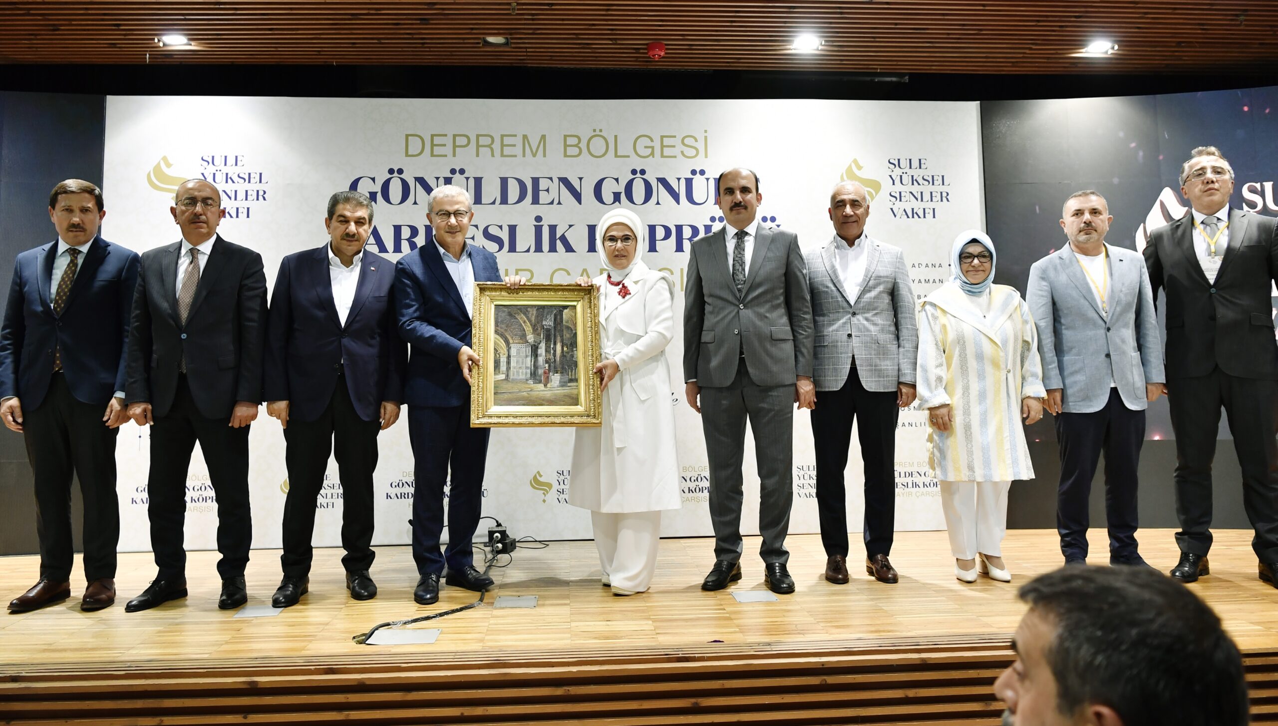 Deprem Bölgesi Gönülden Gönüle Kardeşlik Köprüsü - Hayır Çarşısı