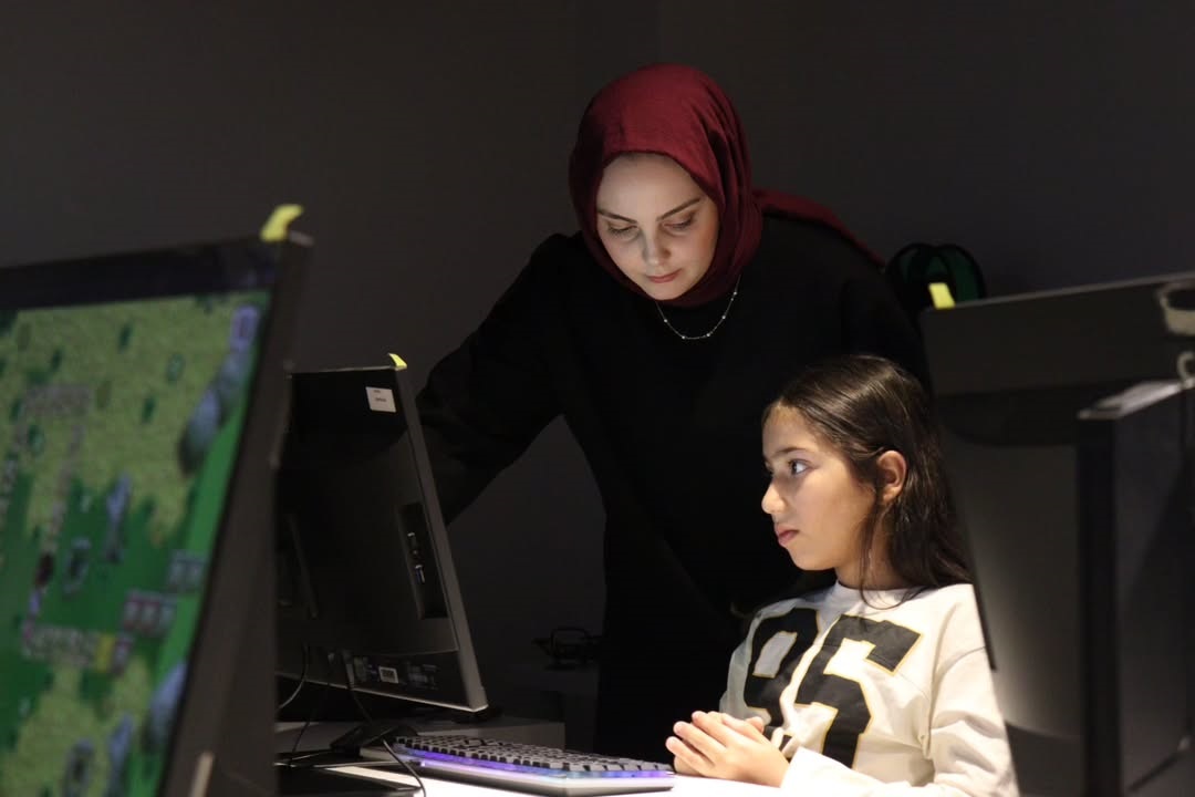 Şule Yüksel Şenler Vakfı Robotik Kodlama Eğitimi