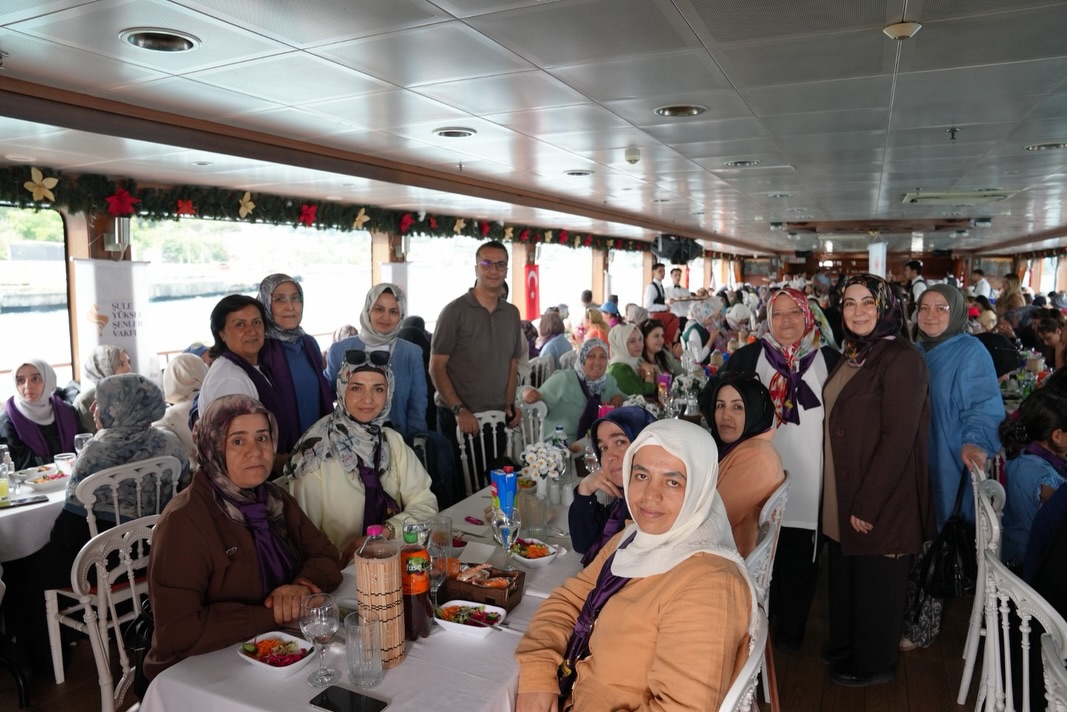 Deprem Bölgesi Şule Yüksel Şenler Eğitim ve Meslek Atölyeleri Kursiyer Buluşması Programı