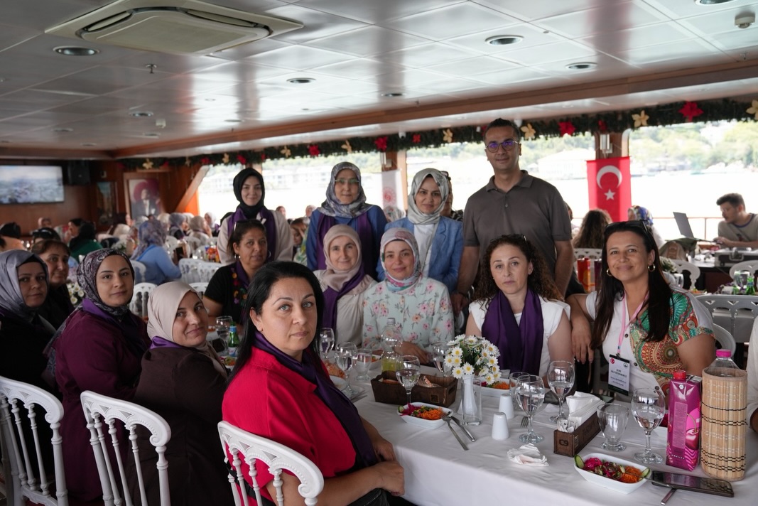 Deprem Bölgesi Şule Yüksel Şenler Eğitim ve Meslek Atölyeleri Kursiyer Buluşması Programı